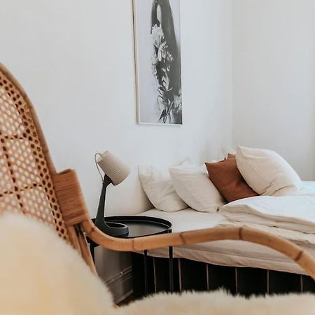 Altbautraum! 2 Zimmer Mit 24H Check-In Киль Экстерьер фото